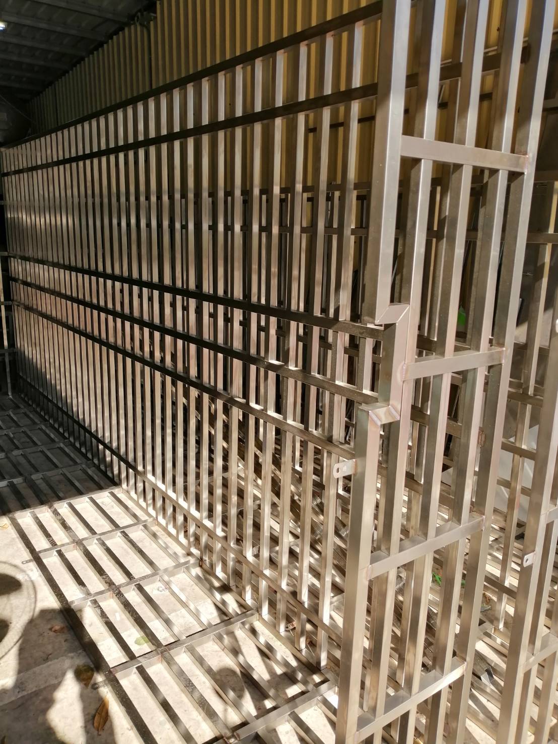 陽台不銹鋼鐵窗防盜窗防護窗